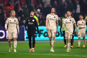 Фен на „Екселсиор“ пробяга 72 км до стадиона на „Аякс“, историята стана вирусна