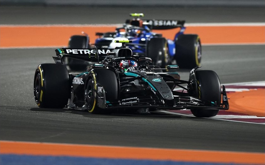 Смъртни заплахи срещу пилота на „Мерцедес“ Кими Антонели след скандал във Формула 1