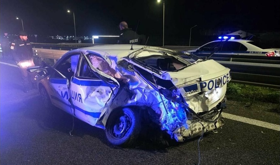 Четири жертви за ден: "ТИРоризъм" по пътищата, АПИ предлага ограничения