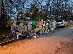 КЗК спря договор за почистване: Кризата с боклука в София засяга 700 000 души, общината ще обжалва