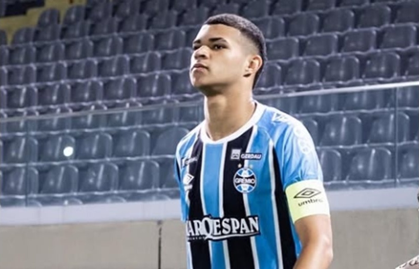 „Челси“ и „Манчестър Юнайтед“ преговарят за 17-годишен бразилски талант