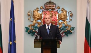 Радев призовава за избори, ПП-ДБ го виждат като опонент