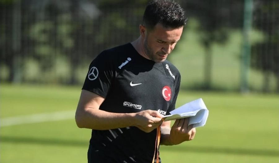 Бивш турски национал и илюзионист арестувани за борсови манипулации