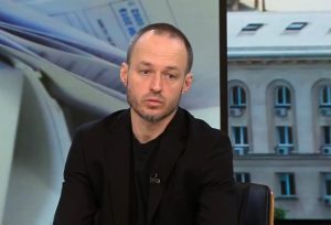 Стойчо Стойчев: Оставка на правителството няма да помогне на хората