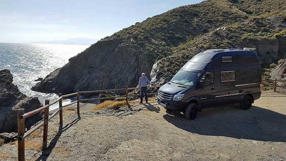 Парадокс: Производител на кемпери фалира заради свръхпоръчки