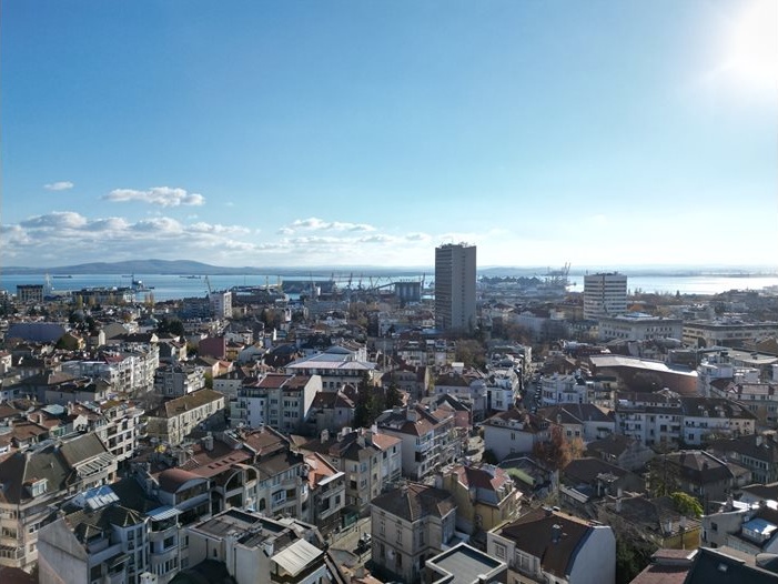 Бургас разширява границите си: Нови квартали на север и юг променят облика на града