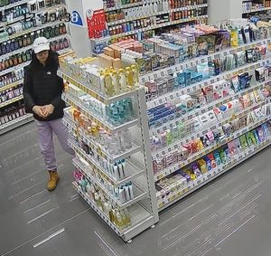 Развръзка: Заловиха жената, откраднала козметика от дрогерия в Пловдив