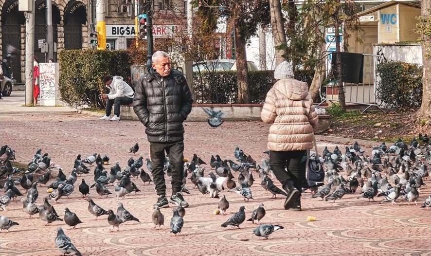 Влажно и меко време около Никулден, сняг в планините