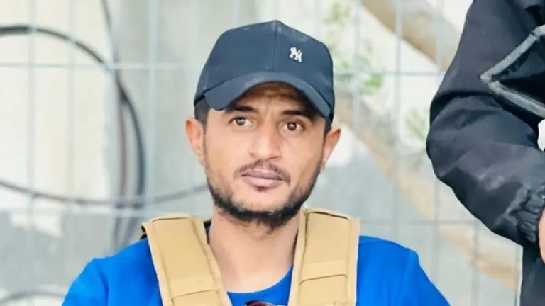 Палестинският лидер Ясер Абу Шабаб убит при роднински спор в Газа Палестинският лидер Ясер Абу Шабаб убит при роднински спор в Газа