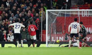 Разочарование на „Олд Трафорд“: „Юнайтед“ сгафи срещу „Уест Хем“