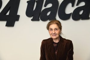 Виолета Еленска: Световна шампионка по художествена гимнастика оцелява след взрив на самолет в Колумбия