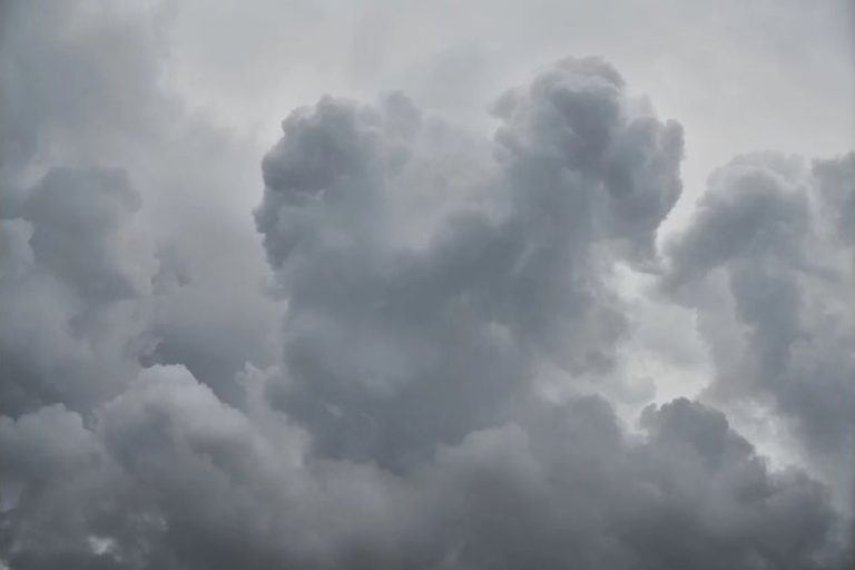 Извънредно положение в още три общини на Гърция заради бурята „Байрон“ Извънредно положение в още три общини на Гърция заради бурята „Байрон“