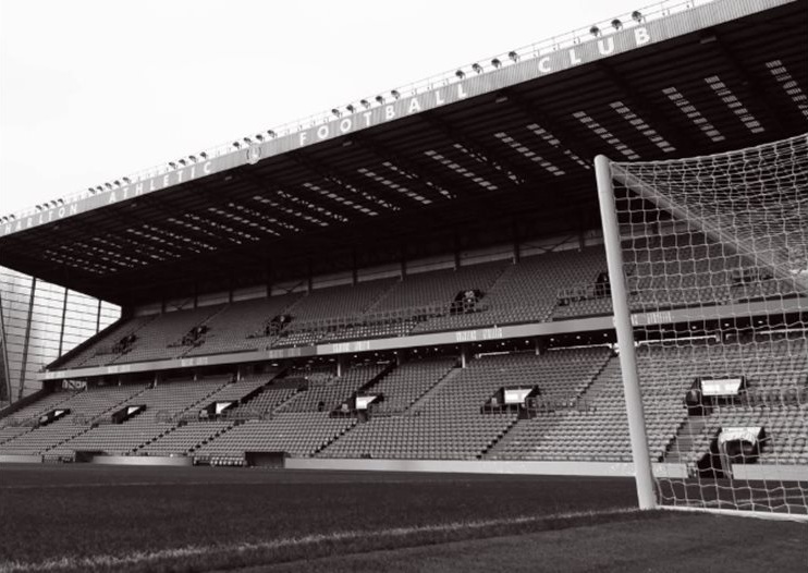 Мач от Чемпиъншип прекратен след смърт на фен