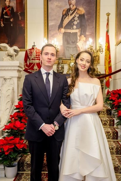 Дворецът "Врана" стана свидетел на сватбата на Димитрис и Маргарита Орфанидис