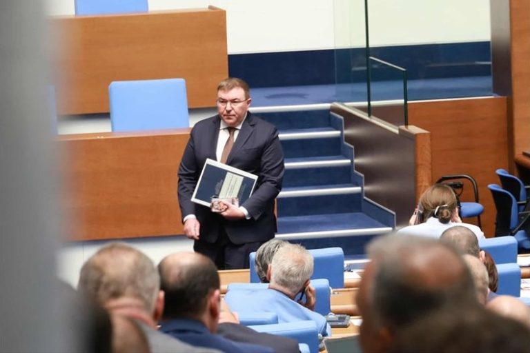 Липса на кворум провали извънредното заседание на здравната комисия за Бюджет 2026 Липса на кворум провали извънредното заседание на здравната комисия за Бюджет 2026