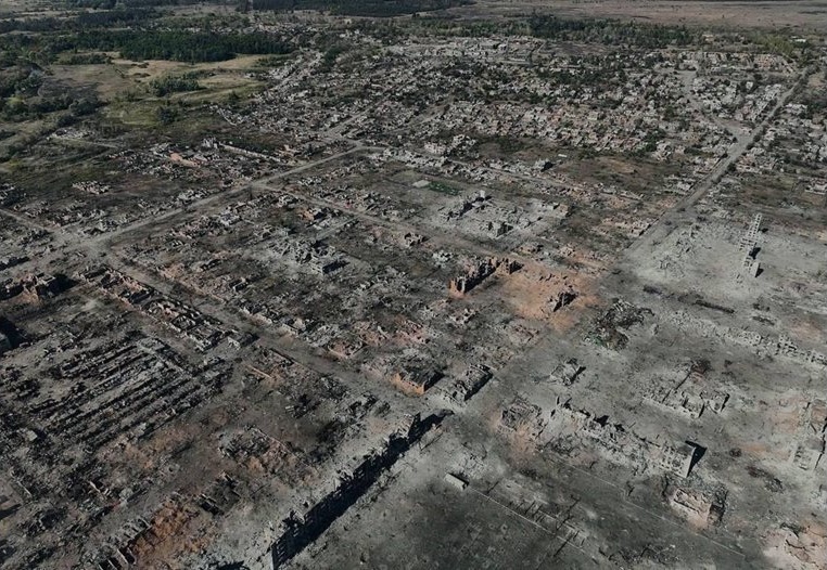 Интензивни сражения във Вовчанск: Украйна държи позиции, Русия настъпва