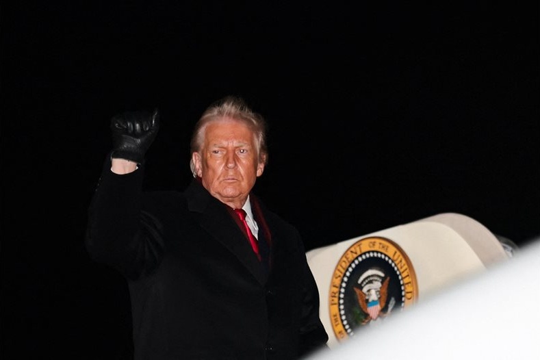 Тръмп затяга контрола: 5-годишна история на социалните мрежи задължителна за влизане в САЩ