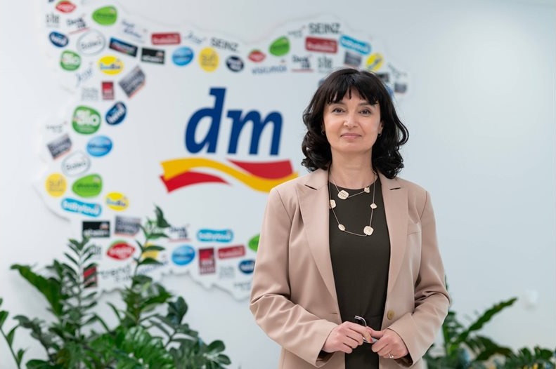 dm България: Цените остават изгодни след въвеждане на еврото, подготовката е отдавнашна