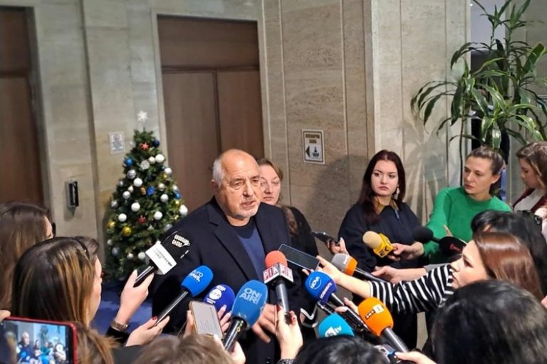 Борисов: 20 метра ни делят от темата „оставка“, първо еврото Борисов: 20 метра ни делят от темата „оставка“, първо еврото