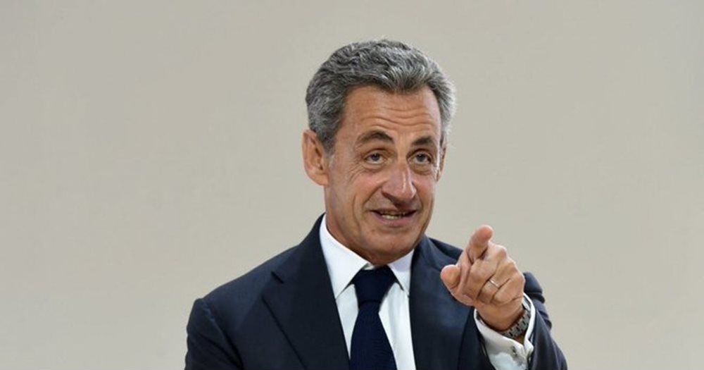 Никола Саркози публикува мемоари от затвора „Санте“