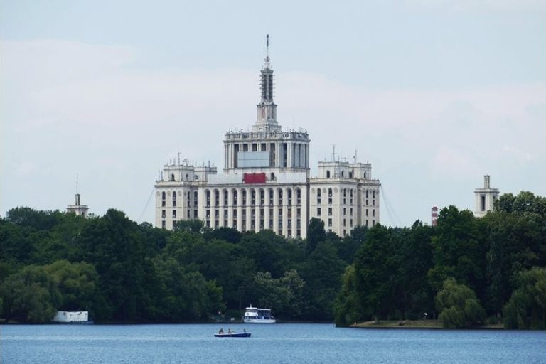 ЕК съди Румъния за системни нарушения на качеството на въздуха ЕК съди Румъния за системни нарушения на качеството на въздуха