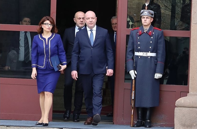 ГЕРБ отново номинира проф. Габровски за премиер, но с различна стратегия