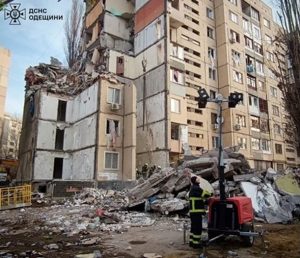 Масирана дронова атака по Одеса нанесе сериозни щети на енергийната инфраструктура