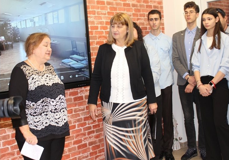 В Бургас откриха кабинет в памет на дългогодишен директор