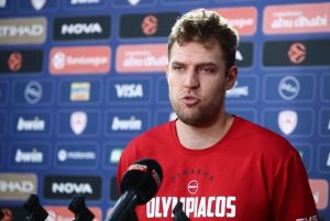 Везенков на върха, но "Олимпиакос" с шеста загуба в Евролигата срещу "Барселона"