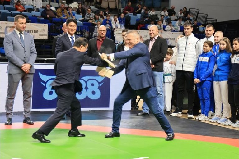 Елитът на България се събра в Самоков за Купата на корейския посланик Елитът на България се събра в Самоков за Купата на корейския посланик