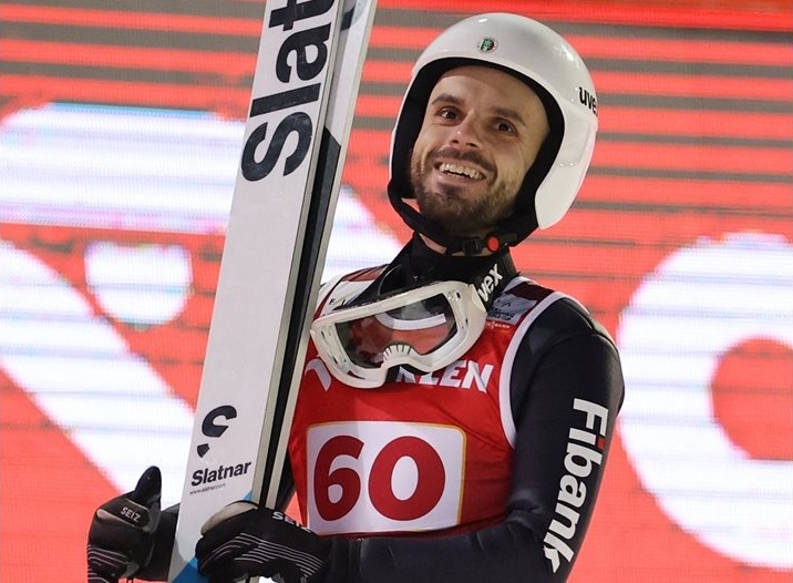 Влади Зографски с нов точков рекорд в Световната купа по ски скок