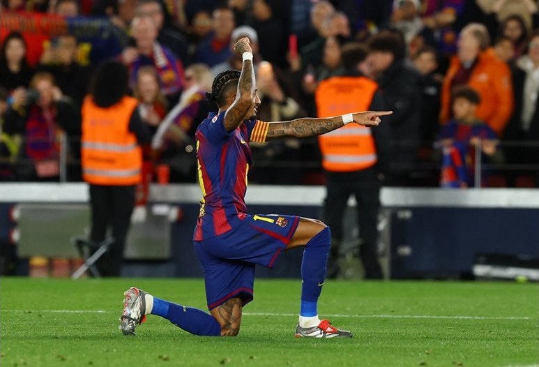 Рафиня донесе победата на "Барселона" срещу "Осасуна" с два гола