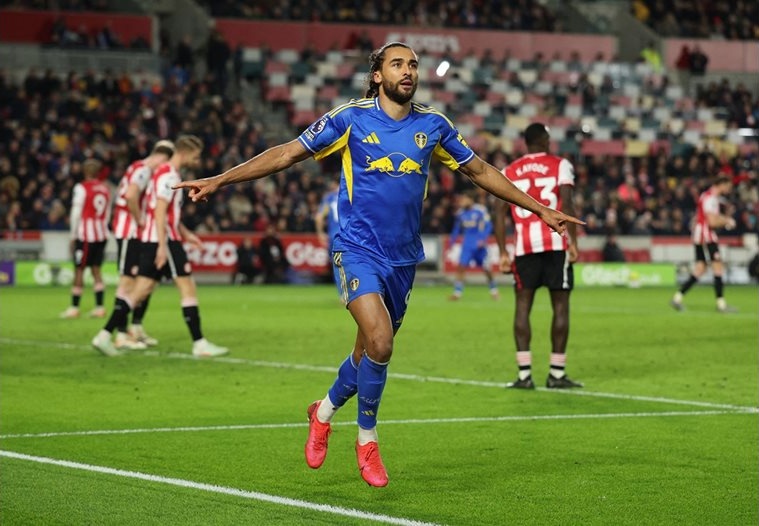 Равенство за „Лийдс“ срещу „Брентфорд“, Груев остана на пейката