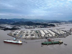 Китай очаква рекорден добив на нефт и газ през 2025 г.