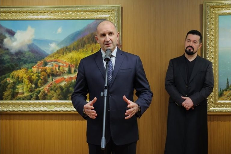 Президентът Радев: Картините на Васил Горанов преоткриват българската история
