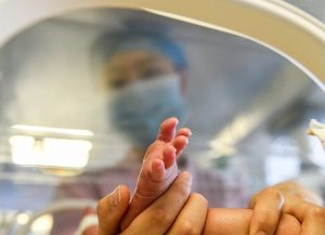 Китай въвежда безплатно раждане от 2026 г. в опит да стимулира раждаемостта