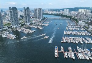 Старт на нов митнически режим в Хайнан: Вицепремиер Хъ Лифън присъства на церемонията