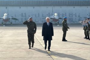 България вече разполага с осем F-16 Block 70, очаква "Страйкър" и втора партида изтребители