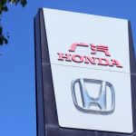 „Хонда“ временно спира заводи в Китай и Япония заради недостиг на чипове