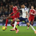 Пирова победа за „Ливърпул“: Дербито с „Тотнъм“ спечелено, но Исак с тежка контузия