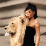 Кайли Дженър: Домът ми е обитаван от духове, побиват ме тръпки