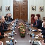 Румен Радев обсъди готовността на банките за еврото, повдигна въпроси за лихвите