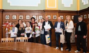 Украински деца поздравиха кмета Костадин Димитров за Коледа в Пловдив