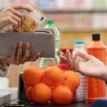 Lidl запазва цените: Свински врат и пуйка на нива от 2024 г. за празниците