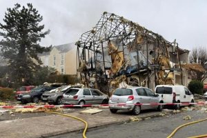 Сериозни ранени при взрив край Париж: Майка и три деца пострадаха