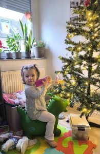 Ирен Илханова от Германия се включва в конкурса "Дете под елхата"