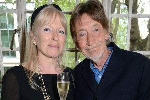 Крис Риа: Тихата любовна история на една рок звезда