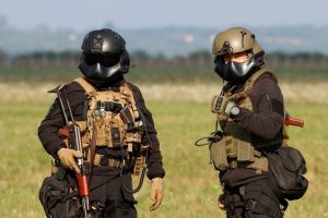 Военното разузнаване ще внедрява агенти под прикритие във фирми, правилата остават тайни