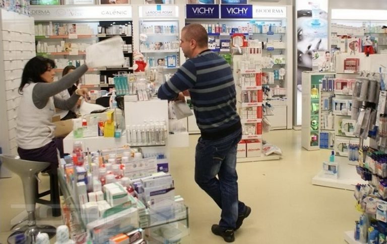 Аптеките спират работа на Нова година заради еврото Аптеките спират работа на Нова година заради еврото