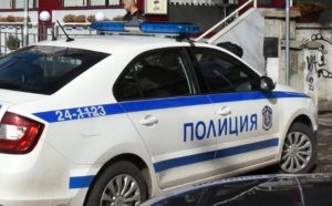 Въоръжено нападение в казино в Хаджидимово: Мъже в черни роби стреляха, има ранен
